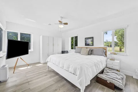 $985,000 | 409 North 14th Avenue, Hollywood, FL 33020