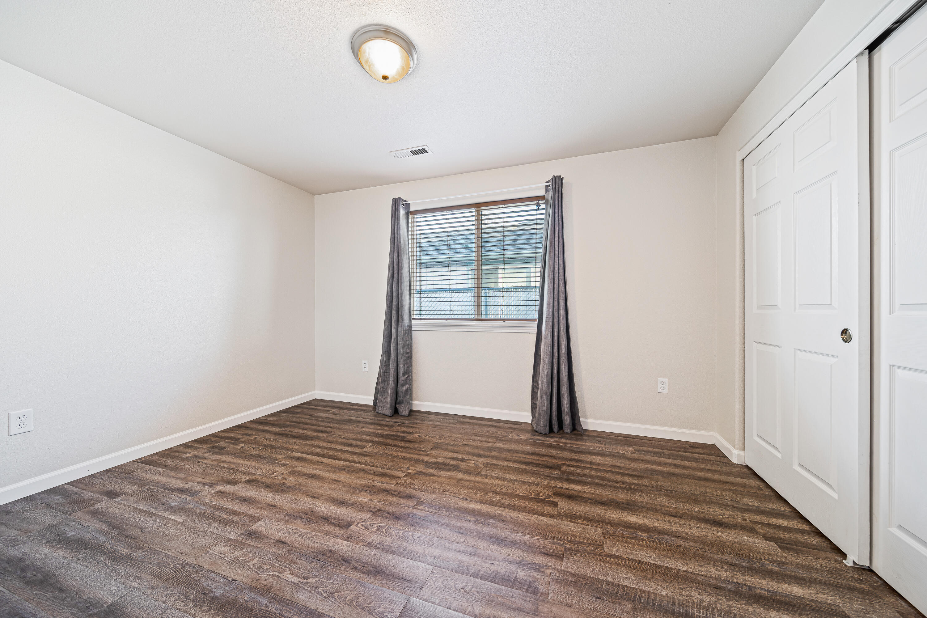 342 Sandi Way Eagle Point, OR 97524 - Photo 16 of 27 18
