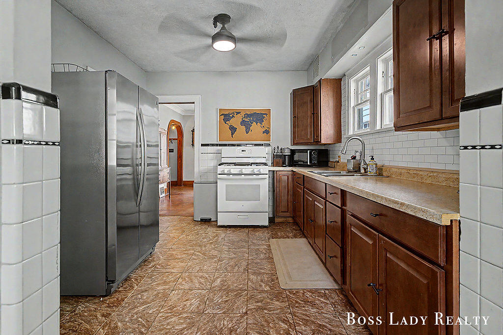 1141 Rathbone Street Southwest Wyoming, MI 49509 - Photo 14 of 41 3X0A2161