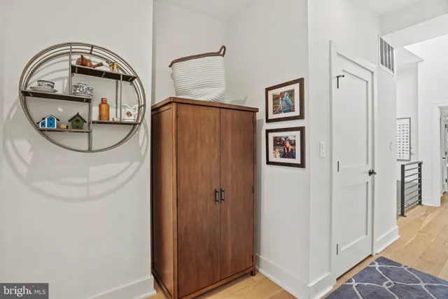 $1,475,000 | 1410 C Street Northeast, Washington, DC 20002