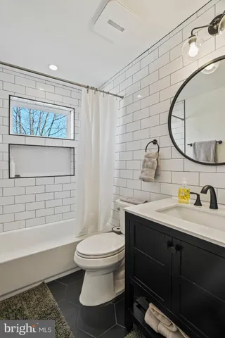 $1,475,000 | 1410 C Street Northeast, Washington, DC 20002