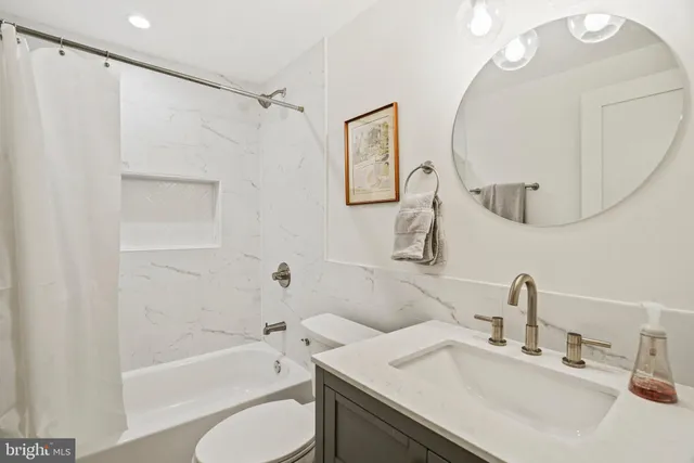 $1,475,000 | 1410 C Street Northeast, Washington, DC 20002