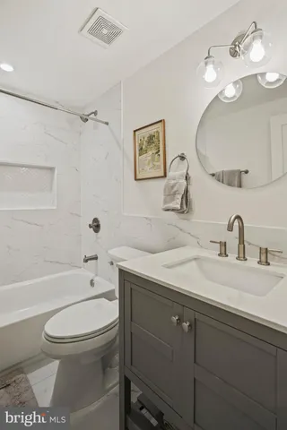 $1,475,000 | 1410 C Street Northeast, Washington, DC 20002