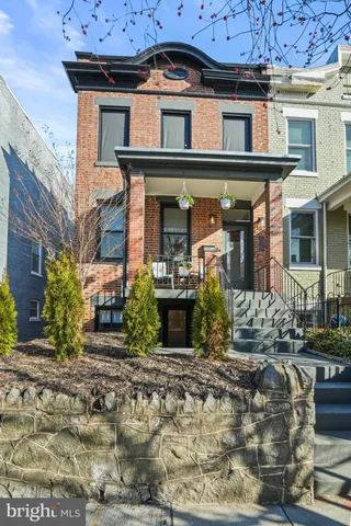 $1,475,000 | 1410 C Street Northeast, Washington, DC 20002