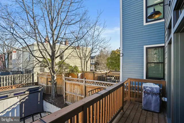 $1,475,000 | 1410 C Street Northeast, Washington, DC 20002