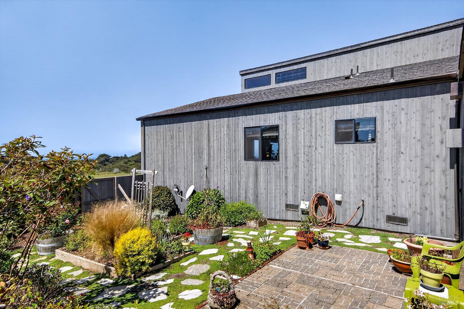 41339 Westwind The Sea Ranch, CA 95497 - Photo 44 of 60 Side of house next to patio garden.