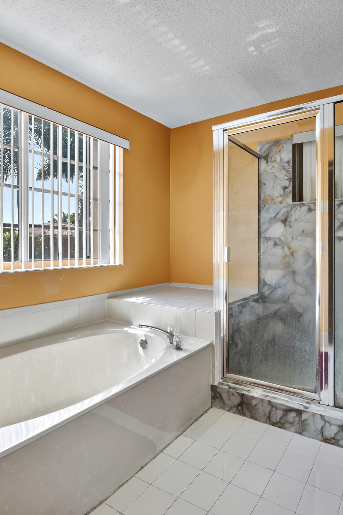 10334 Southwest 164th Place Miami, FL 33196 - Photo 26 of 41 R_F010 (4)