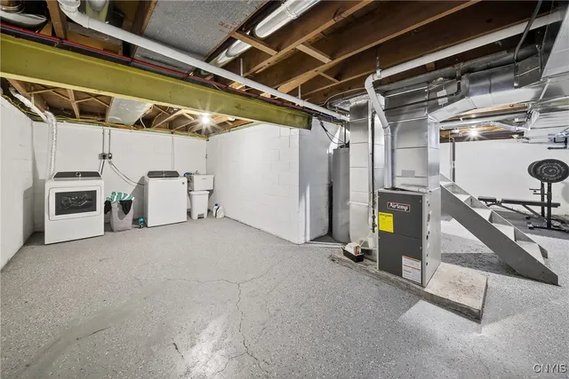 $294,900 | 105 Dakota Street, Syracuse, NY 13210