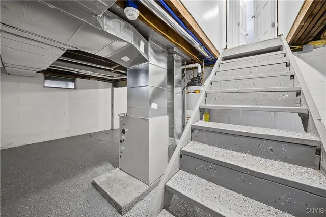 $294,900 | 105 Dakota Street, Syracuse, NY 13210