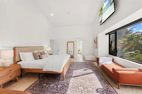 $2,250,000 | 18950 Southwest 59th Street, Southwest Ranches, FL 33332