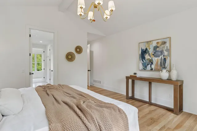 $1,769,000 | 804 Great Oaks Trail, Eagan, MN 55123