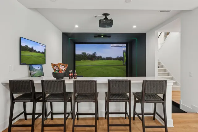 $1,769,000 | 804 Great Oaks Trail, Eagan, MN 55123