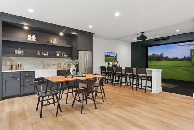 $1,769,000 | 804 Great Oaks Trail, Eagan, MN 55123