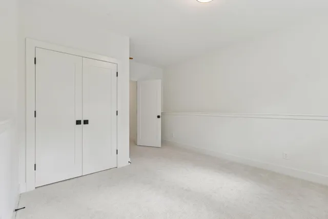 $1,769,000 | 804 Great Oaks Trail, Eagan, MN 55123