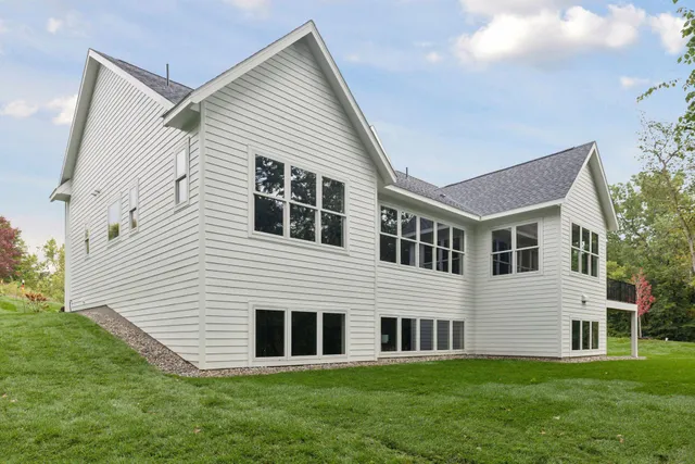 $1,769,000 | 804 Great Oaks Trail, Eagan, MN 55123