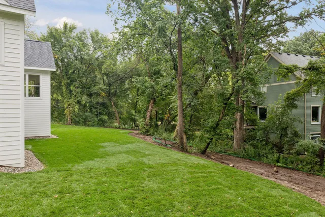 $1,769,000 | 804 Great Oaks Trail, Eagan, MN 55123