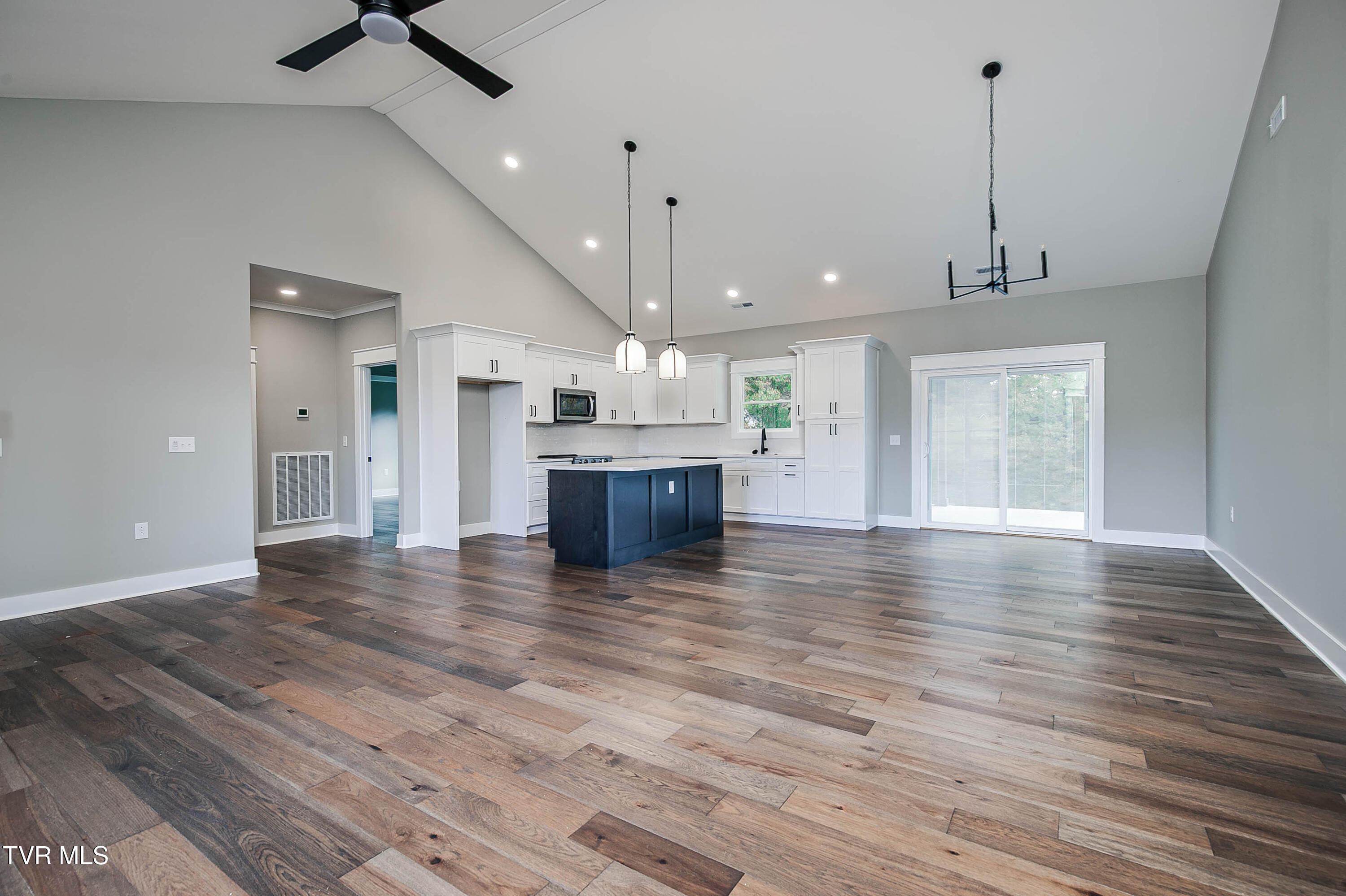 298 Ruby Rose Ridge Jonesborough, TN 37659 - Photo 5 of 32 298 Ruby Rose Ridge-5