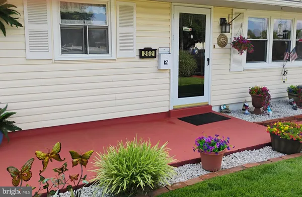 $349,999 | 252 North Dennis Drive, Clayton, NJ 08312