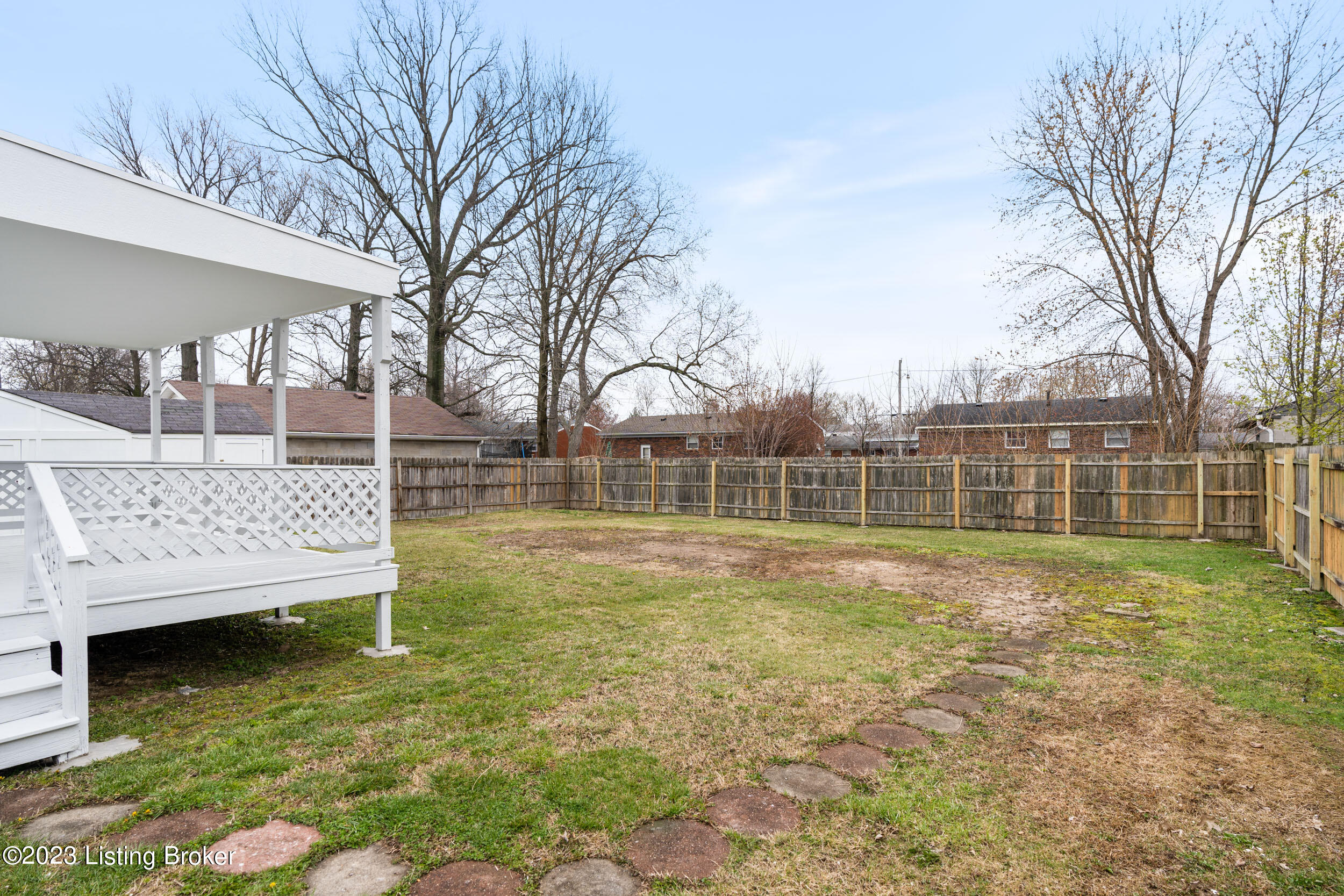 220 Overlook Road Louisville, KY 40229 - Photo 44 of 47 220 Overlook Rd-17