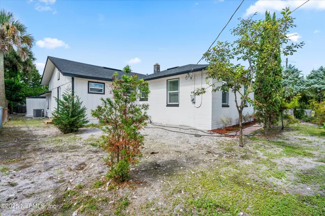 $1,600 | 805 Garth Avenue, Jacksonville, FL 32205