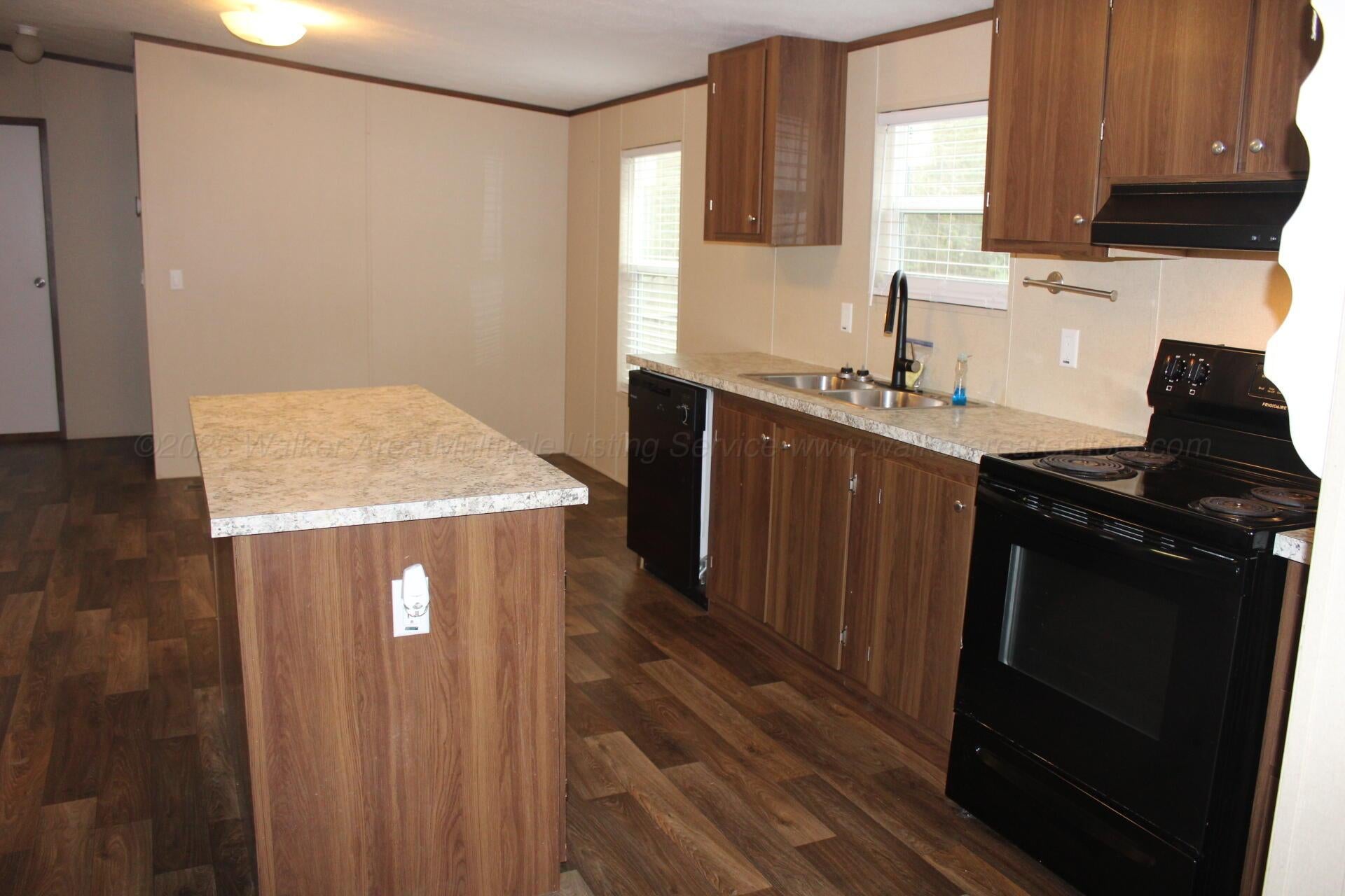 509 Gregory Road Jasper, AL 35503 - Photo 11 of 19 Kitchen
