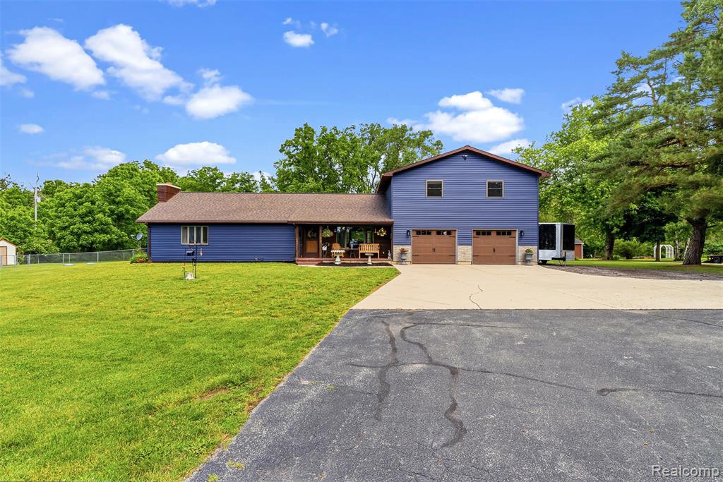 6699 Lansing Road Durand, MI 48429 - Photo 4 of 53