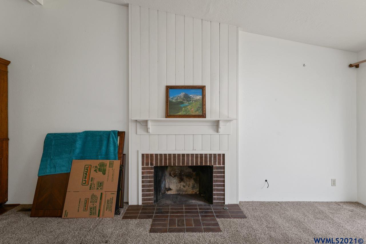4328 Lone Oak Road Southeast Salem, OR 97302 - Photo 13 of 30