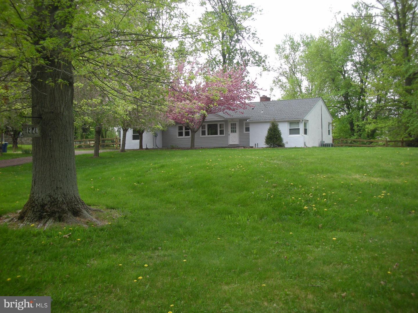 1228 Dell Road Norristown, PA 19403 - Photo 1 of 25 Gallery Image 1