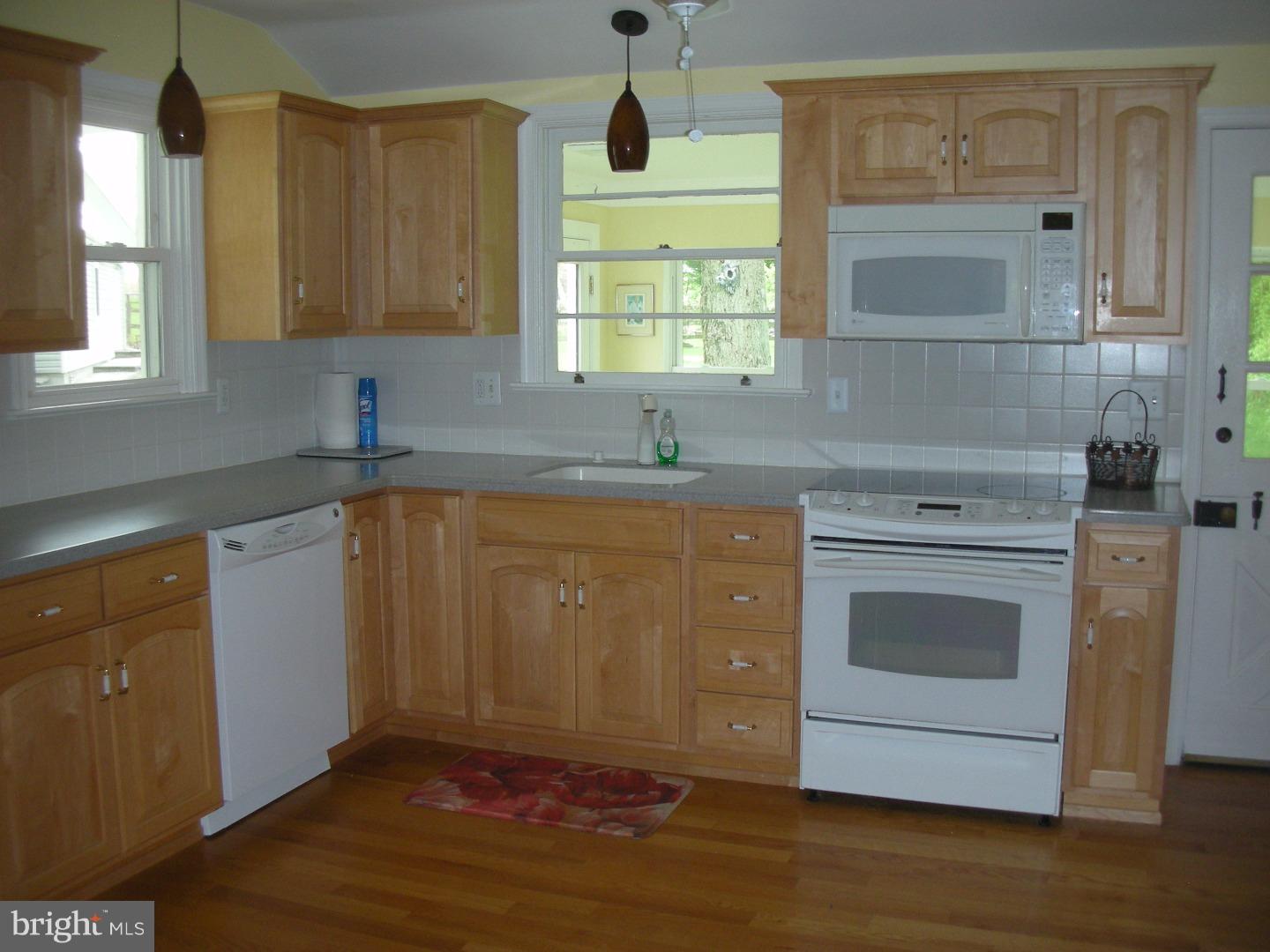 1228 Dell Road Norristown, PA 19403 - Photo 10 of 25 Gallery Image 10