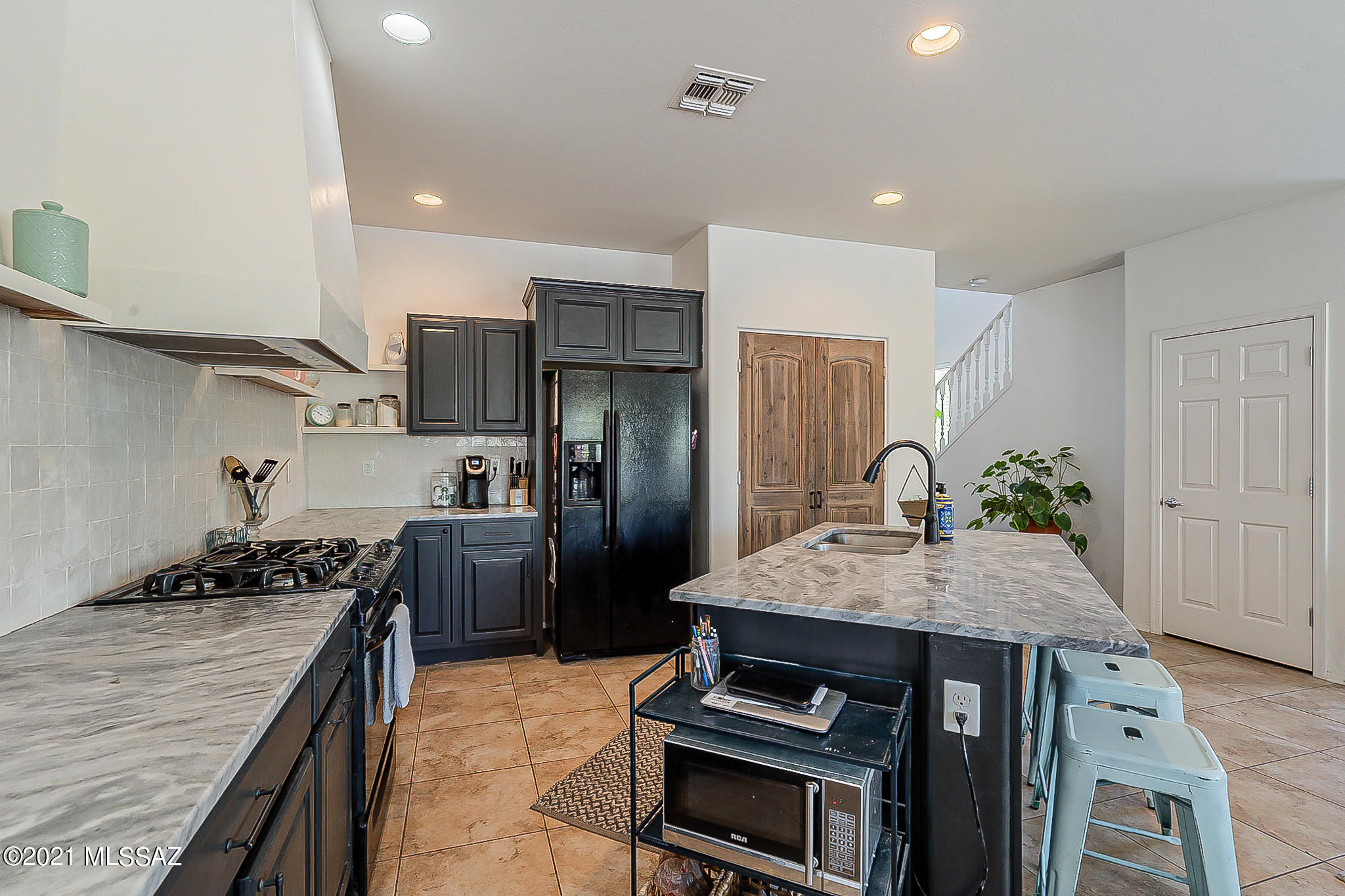 6001 South Raven Rock Road Tucson, AZ 85747 - Photo 4 of 39