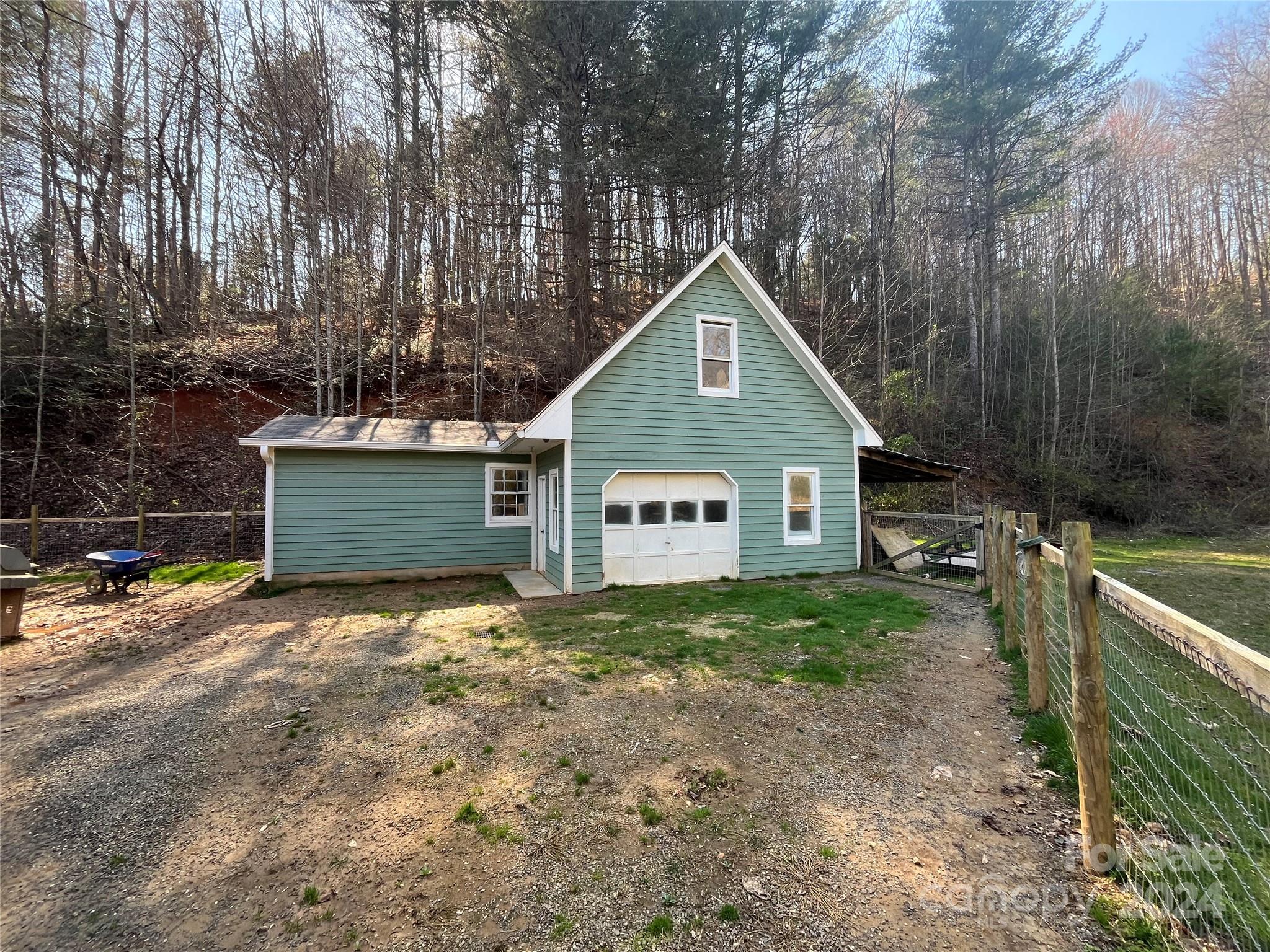 2624 Setzer Creek Road Lenoir, NC 28645 - Photo 3 of 35 Gallery Image 3