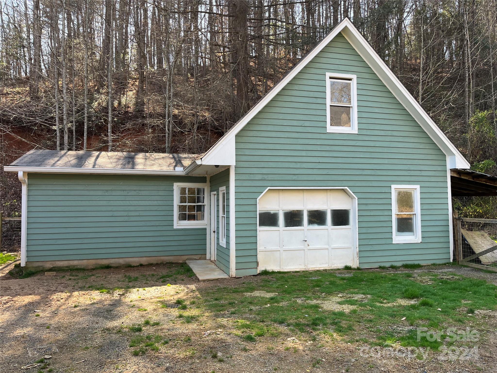 2624 Setzer Creek Road Lenoir, NC 28645 - Photo 4 of 35 Gallery Image 4