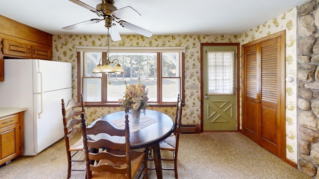 127 Marion Road Rochester, MA 02770 - Photo 7 of 26 a dining room with furniture and window