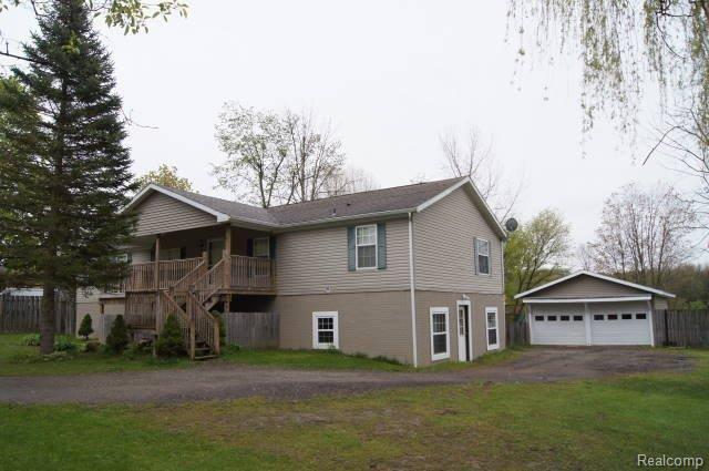 1598 Hendrie Road Metamora, MI 48455 - Photo 1 of 16 DSC00835.JPG
