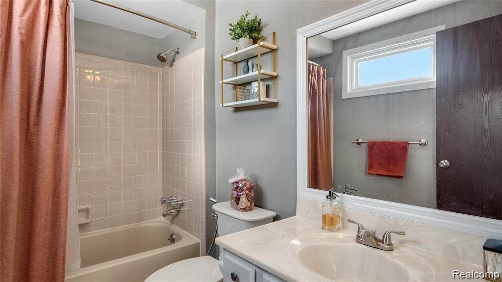 288 Coldiron Drive Rochester Hills, MI 48307 - Photo 23 of 31