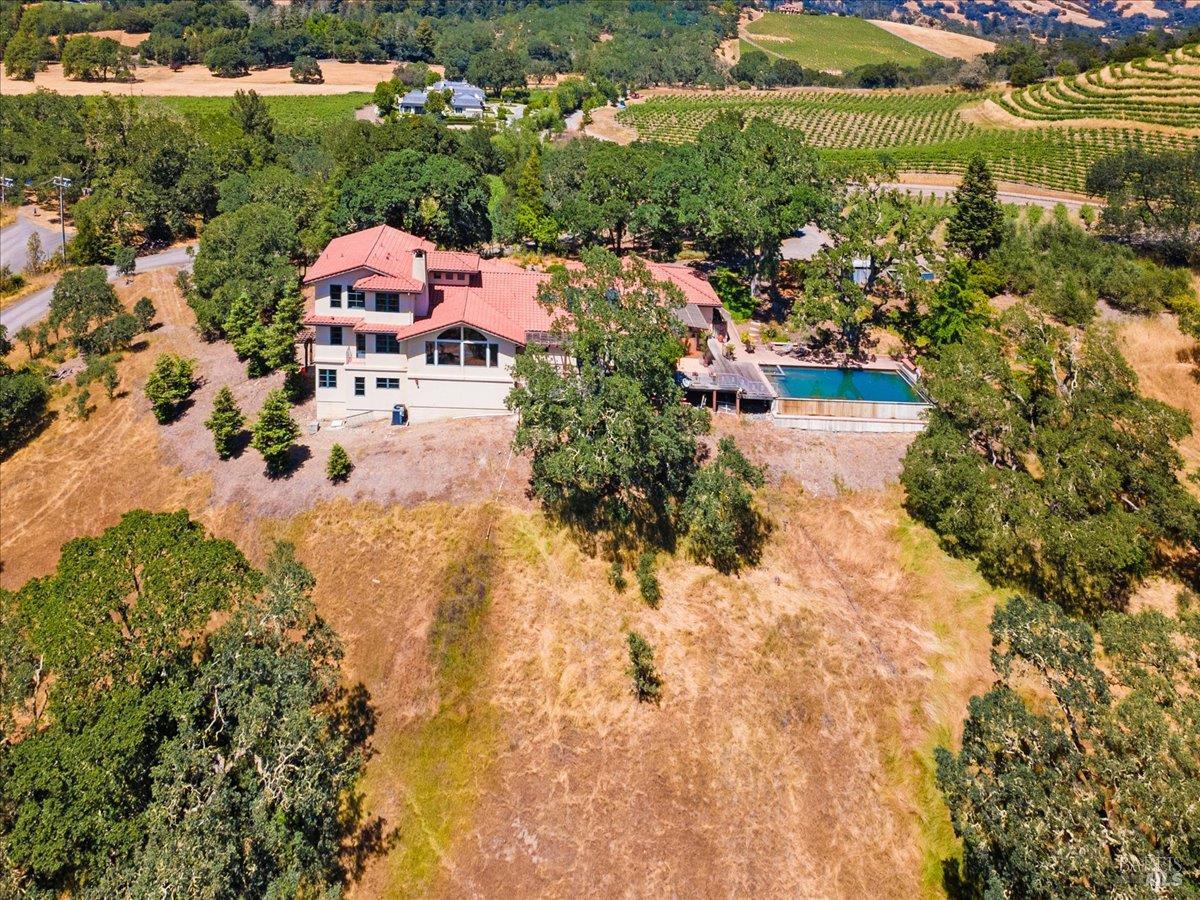 13404 Flora Ranch Road Healdsburg, CA 95448 - Photo 14 of 66