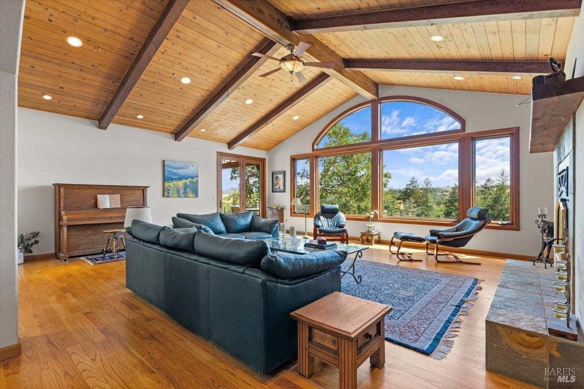 13404 Flora Ranch Road Healdsburg, CA 95448 - Photo 22 of 66