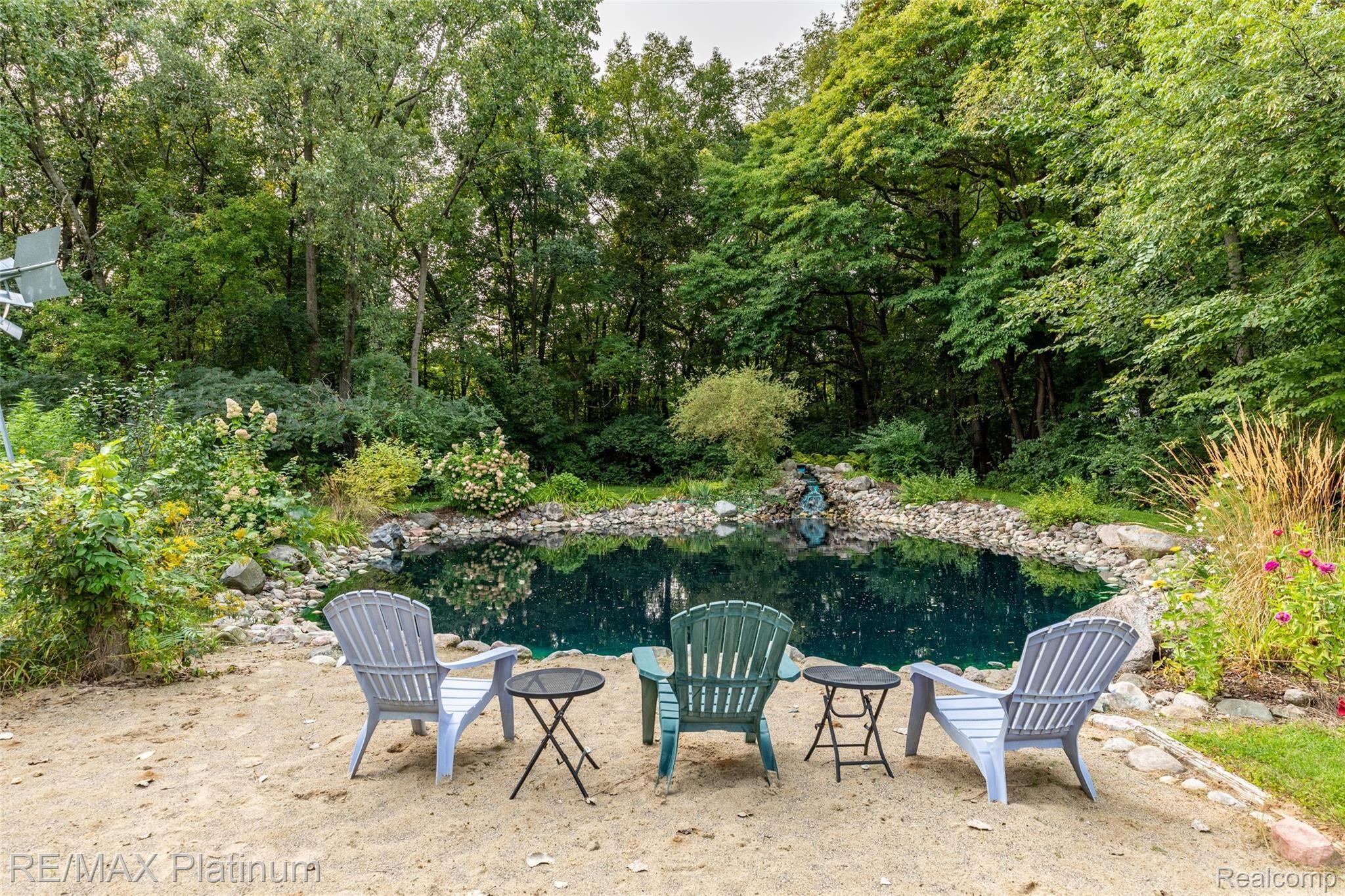 5275 Bullard Road Fenton, MI 48430 - Photo 4 of 69 11.Pond