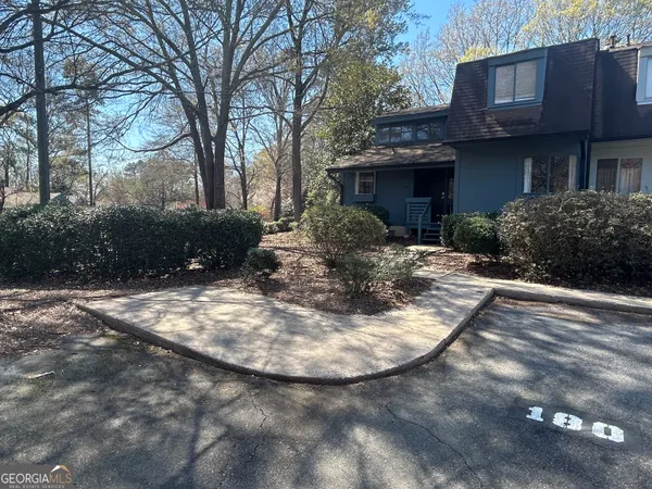 $2,200 | 180 Woodstone Drive, Athens, GA 30605