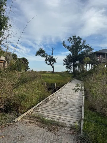 $395,000 | 3018 Todville Road, Seabrook, TX 77586