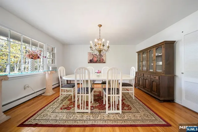 $915,000 | 564 Route 208, Franklin Lakes, NJ 07417