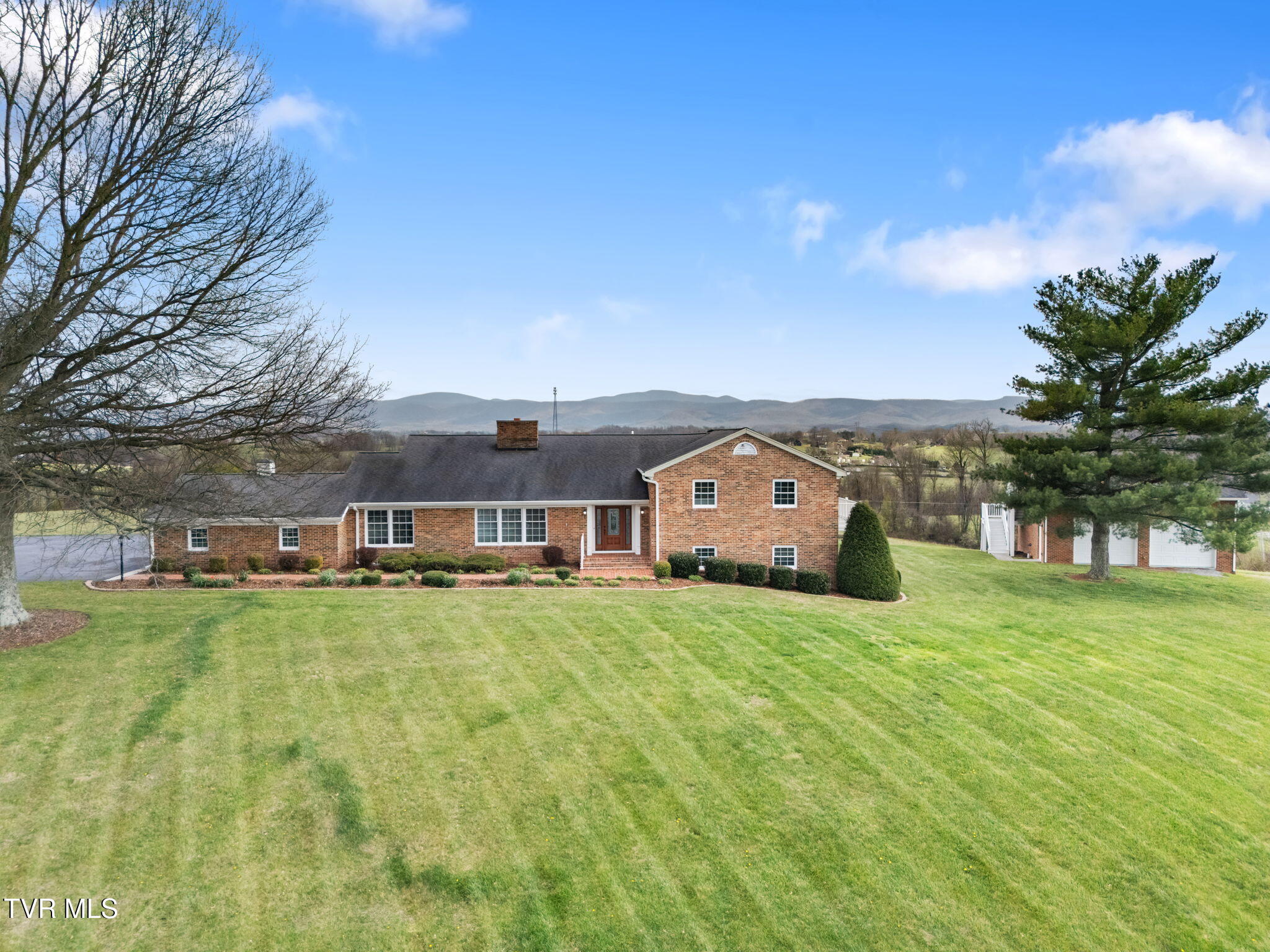 12084 Tanglewood Drive Glade Spring, VA 24340 - Photo 104 of 111 9-web-or-mls-12084-tanglewood-dr