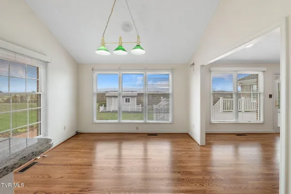 $799,000 | 12084 Tanglewood Drive, Glade Spring, VA 24340