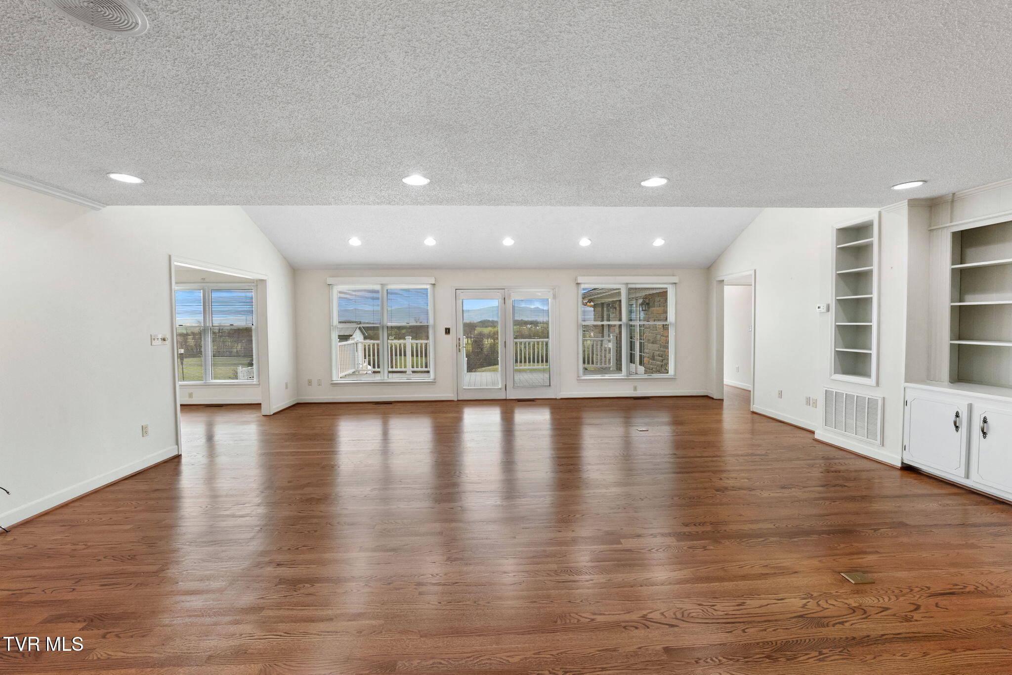12084 Tanglewood Drive Glade Spring, VA 24340 - Photo 46 of 111 47-web-or-mls-12084-tanglewood-dr