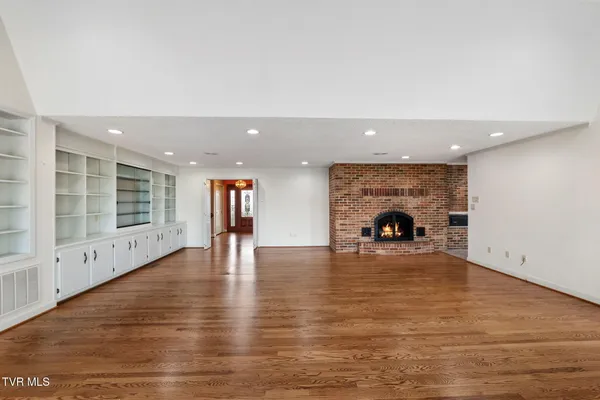 $799,000 | 12084 Tanglewood Drive, Glade Spring, VA 24340