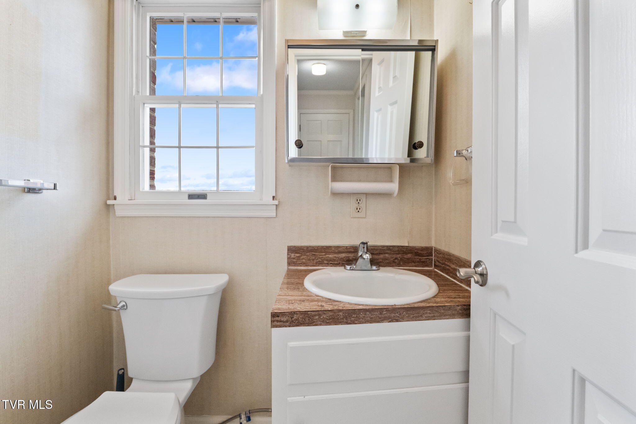 12084 Tanglewood Drive Glade Spring, VA 24340 - Photo 51 of 111 29-web-or-mls-12084-tanglewood-dr