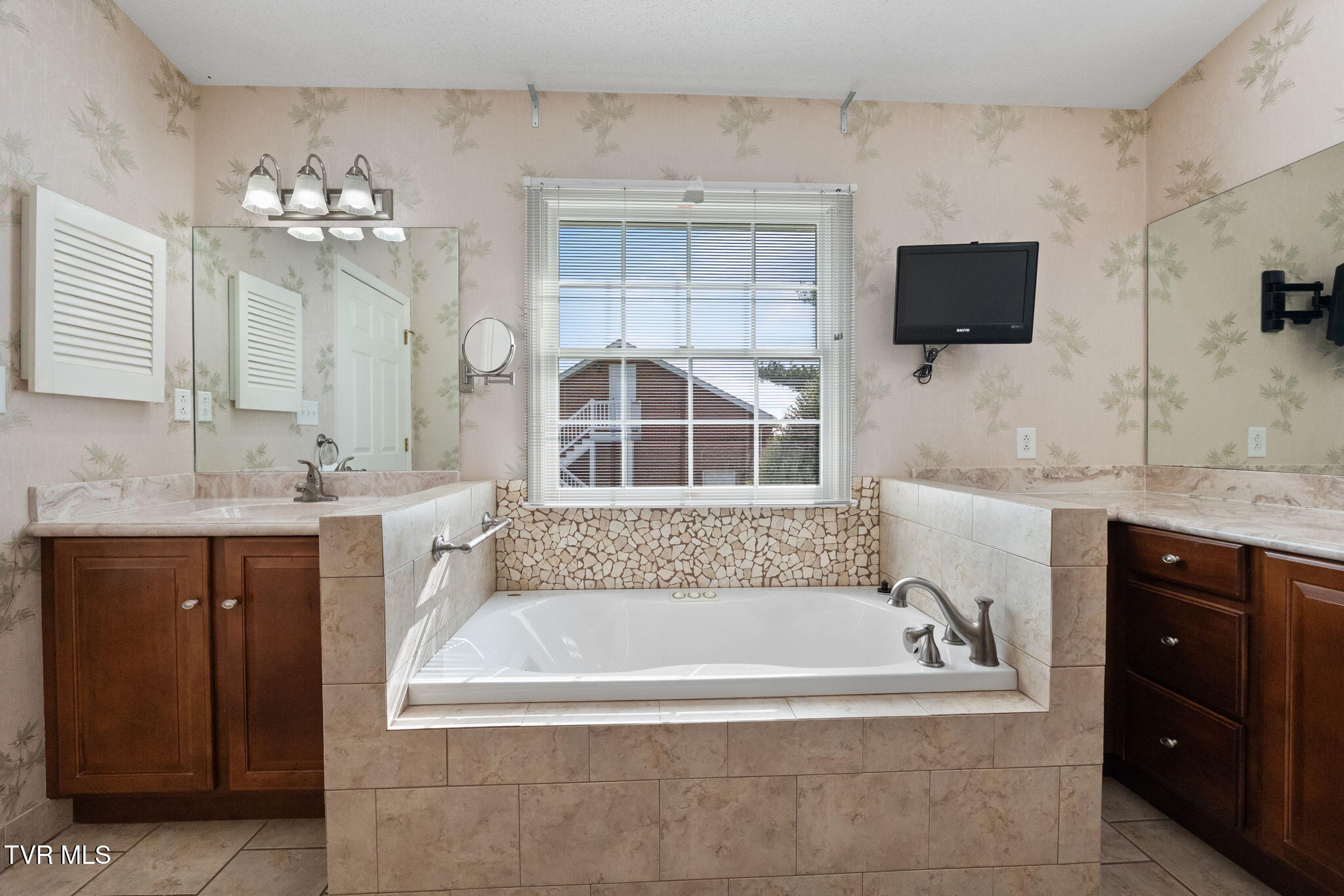 12084 Tanglewood Drive Glade Spring, VA 24340 - Photo 65 of 111 60-web-or-mls-12084-tanglewood-dr