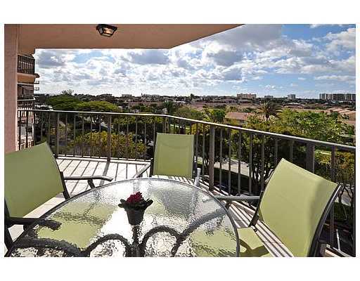 859 Jeffery Street, Unit 601 Boca Raton, FL 33487 - Photo 8 of 19 Additional Photo