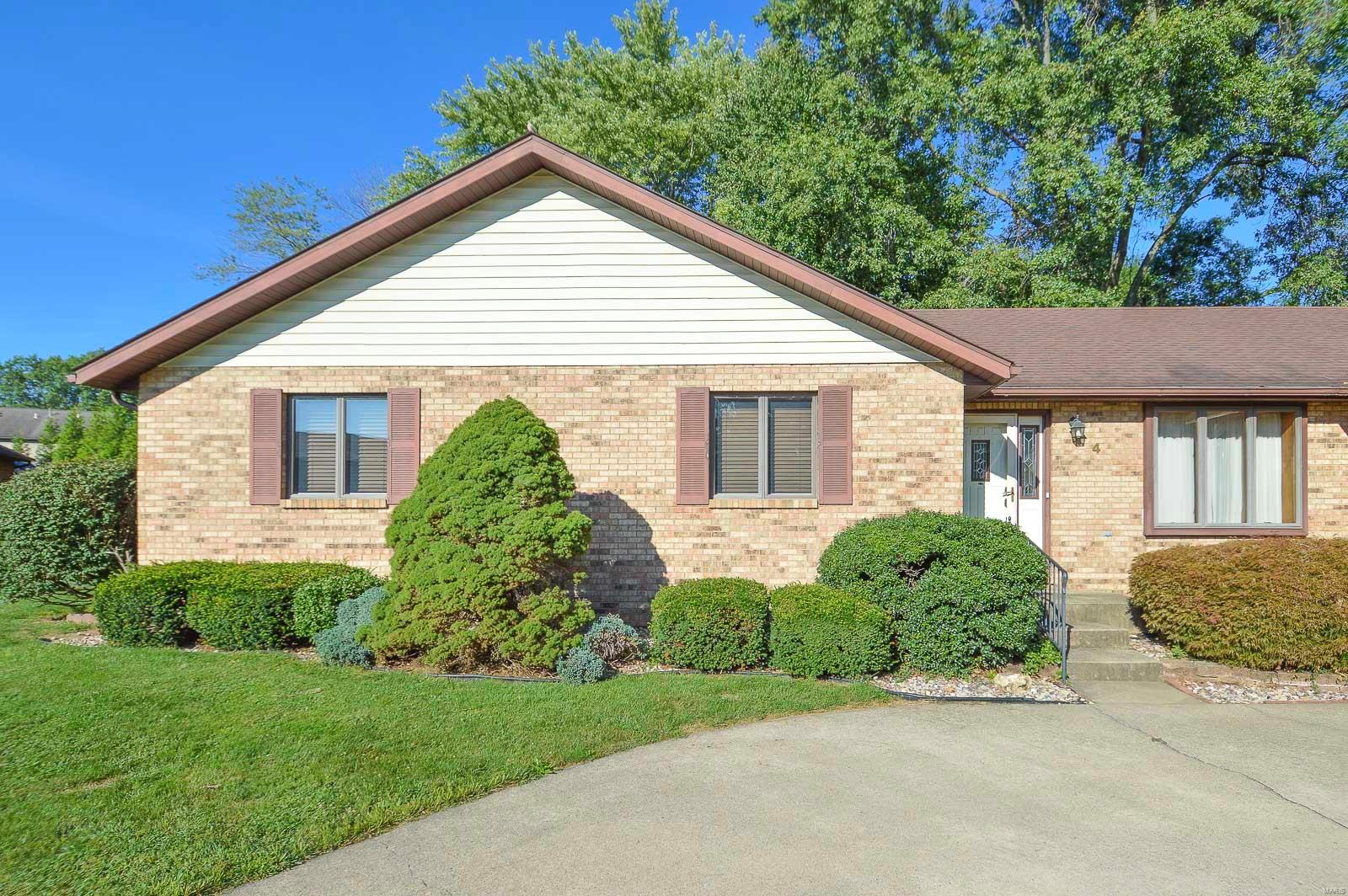 4 Sundew Court Belleville, IL 62221 - Photo 5 of 40 Gallery Image 5