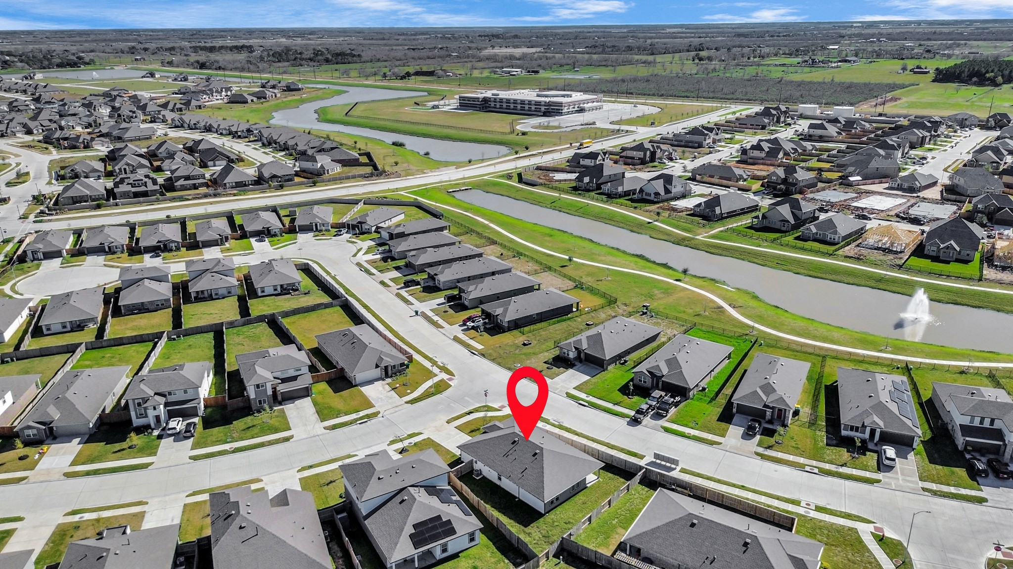 10626 Watershed Drive Rosharon, TX 77583 - Photo 7 of 42 an aerial view of an chairs and table